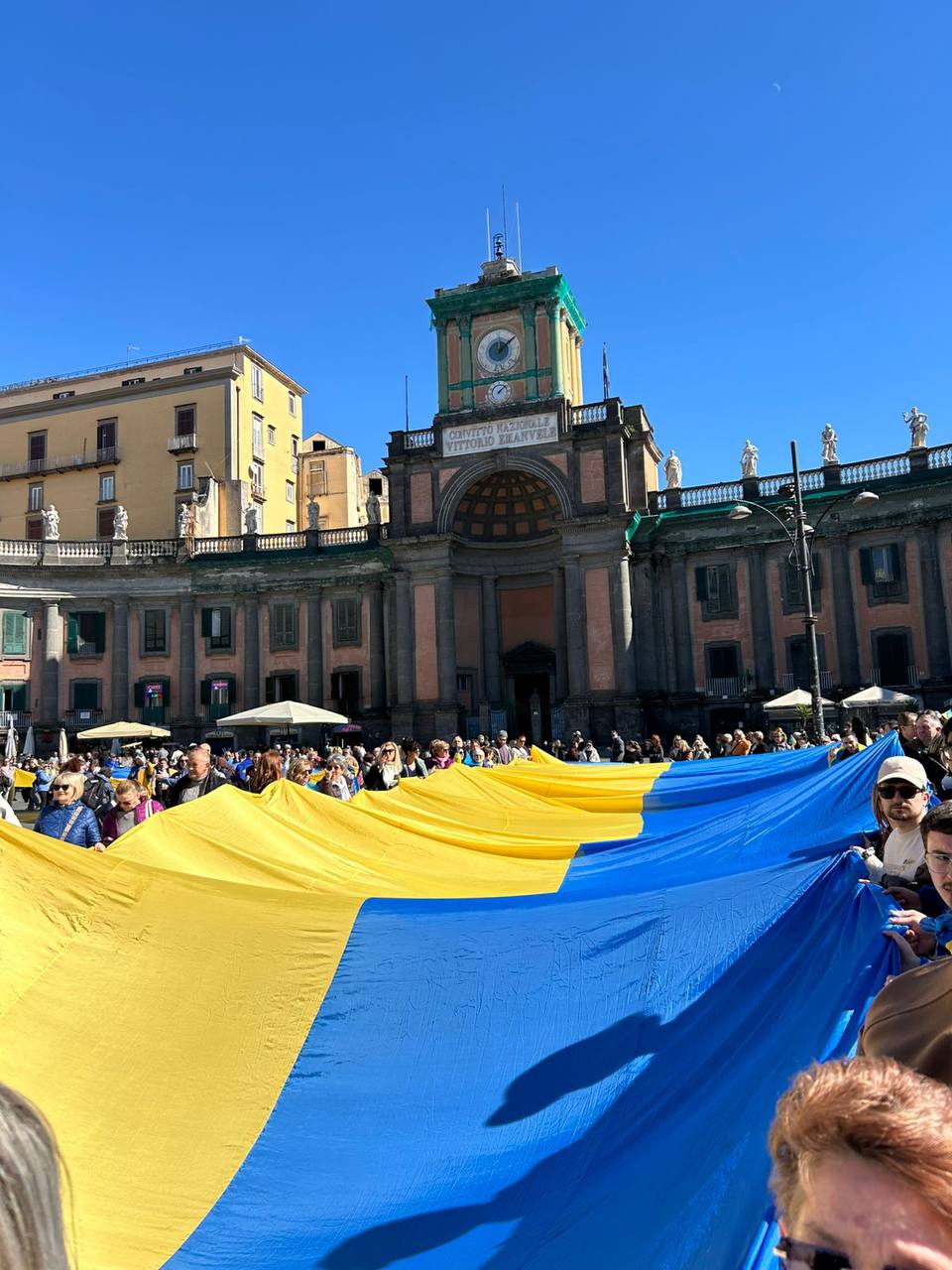Четверта річниця повномасштабної війни: в Неаполі відбулася мирна хода на підтримку України